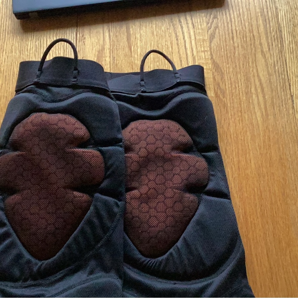 Like New Burton impact shorts large